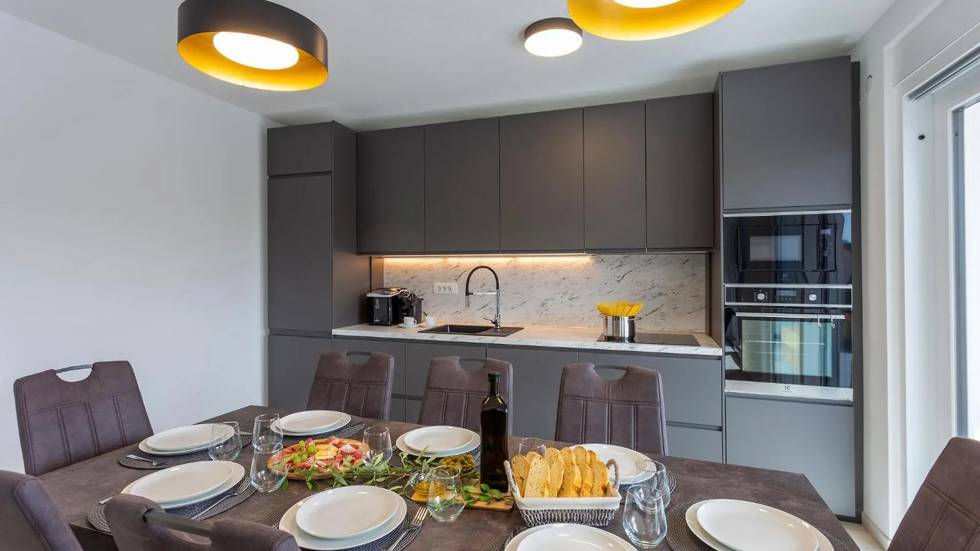 Holiday home 4 Bedroom Nice Home In Medulin