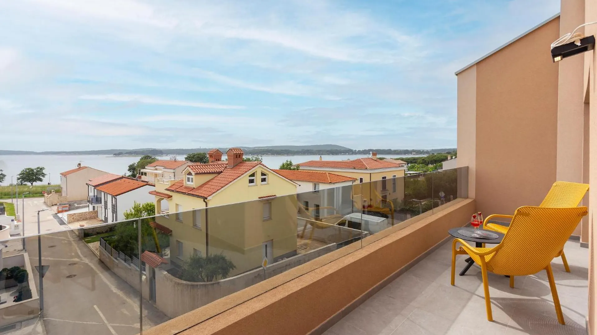 4 Bedroom Nice Home In Medulin Holiday home