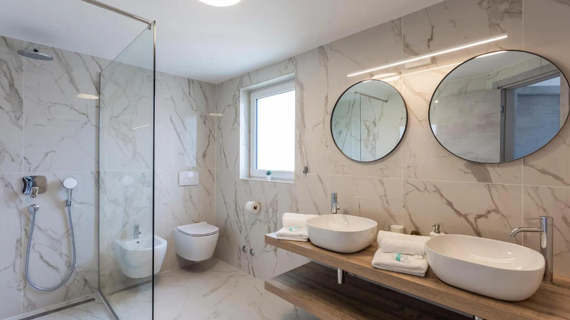 4 Bedroom Nice Home In Medulin